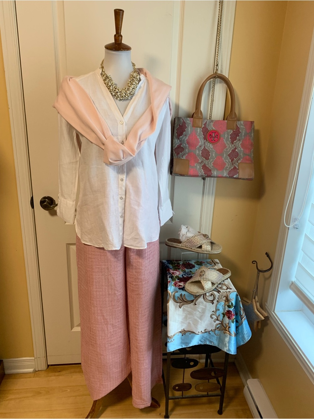 NWT Cider Pink Textured wide leg pants